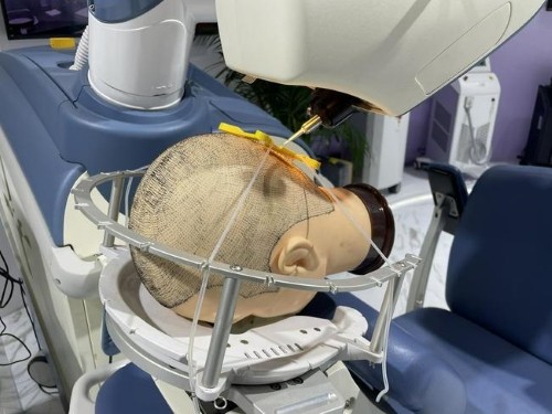 前研 | 拯救“頭”等大事，植發(fā)行業(yè)熱度依舊